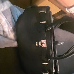 Elegant Black Shoulder Bag